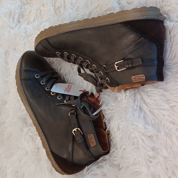 Pikolinos Womens LAGOS high-top sneaker 42 EU / 11 US in Olive Green & Brown